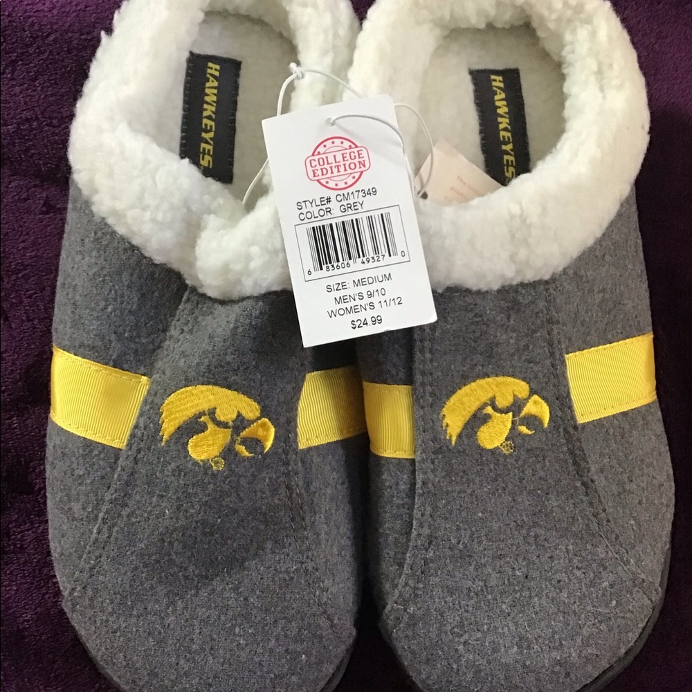 NEW Mens or Womens University of Iowa Hawkeyes Slip-on Slipper Shoes